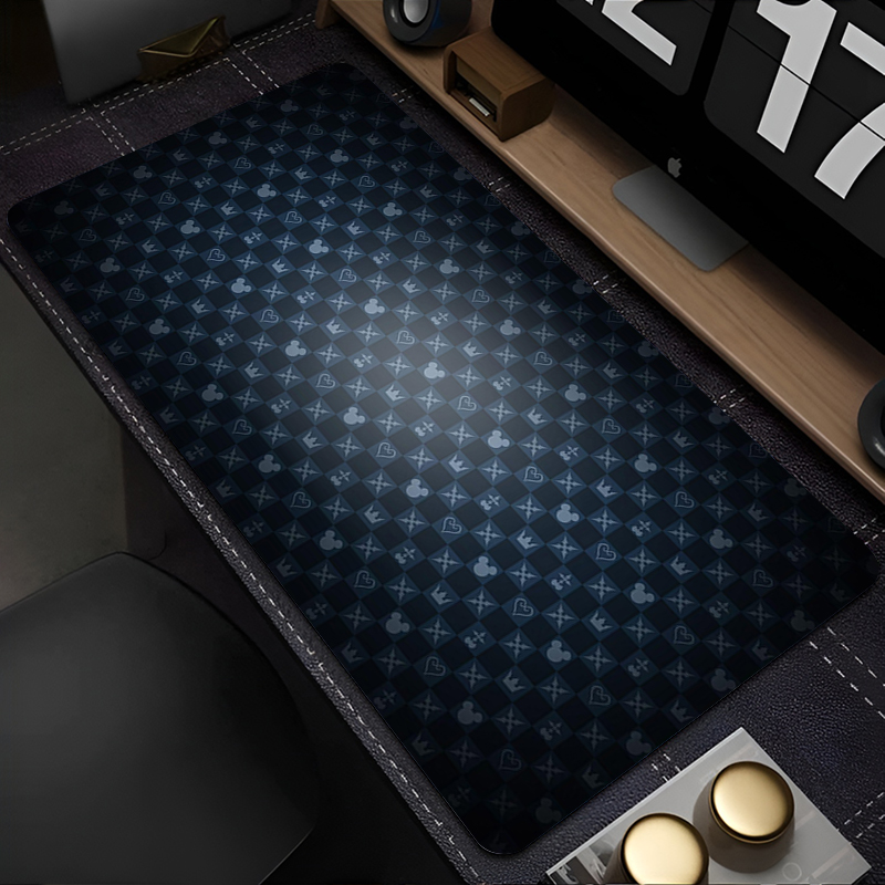 أبيض وأسود أنيمي سطح المكتب حص - مراجعة Laptop Accessories Nearby وسعره